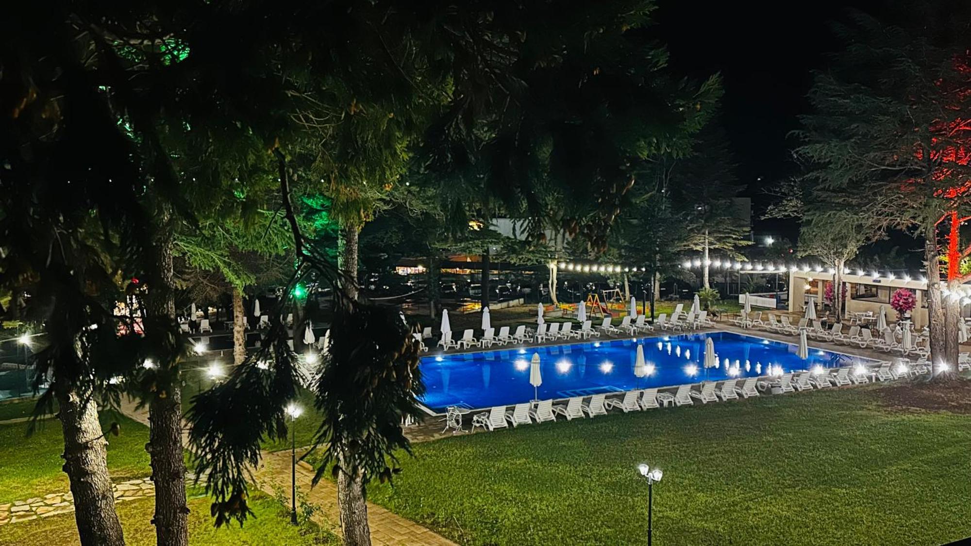 Queen Nelly Park Kiten  Εξωτερικό φωτογραφία